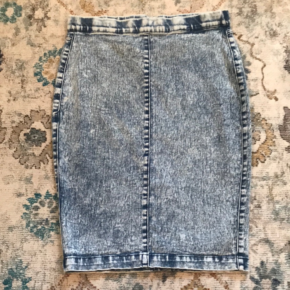 Acid wash denim pencil skirt